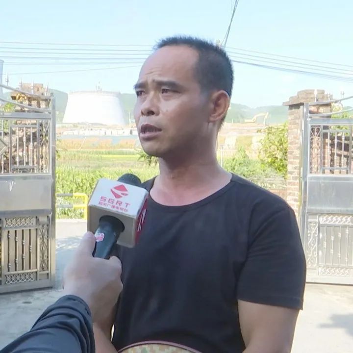DƬ